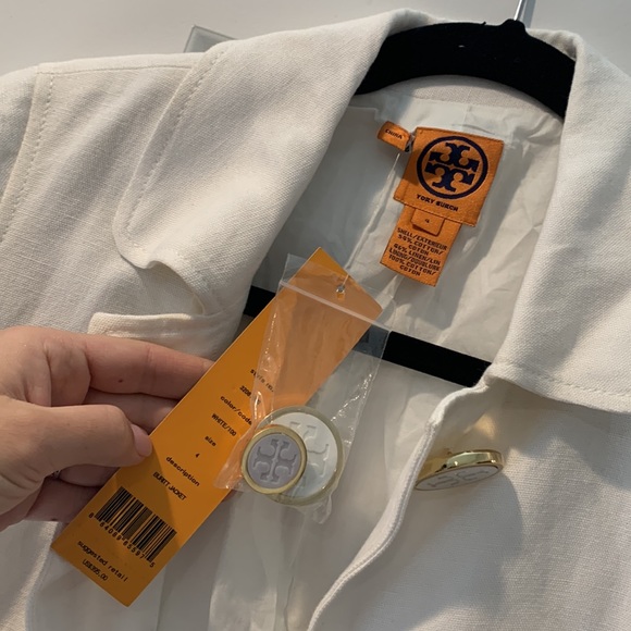 Tory Burch while linen blazer with gold buttons size 4 - Picture 2 of 5